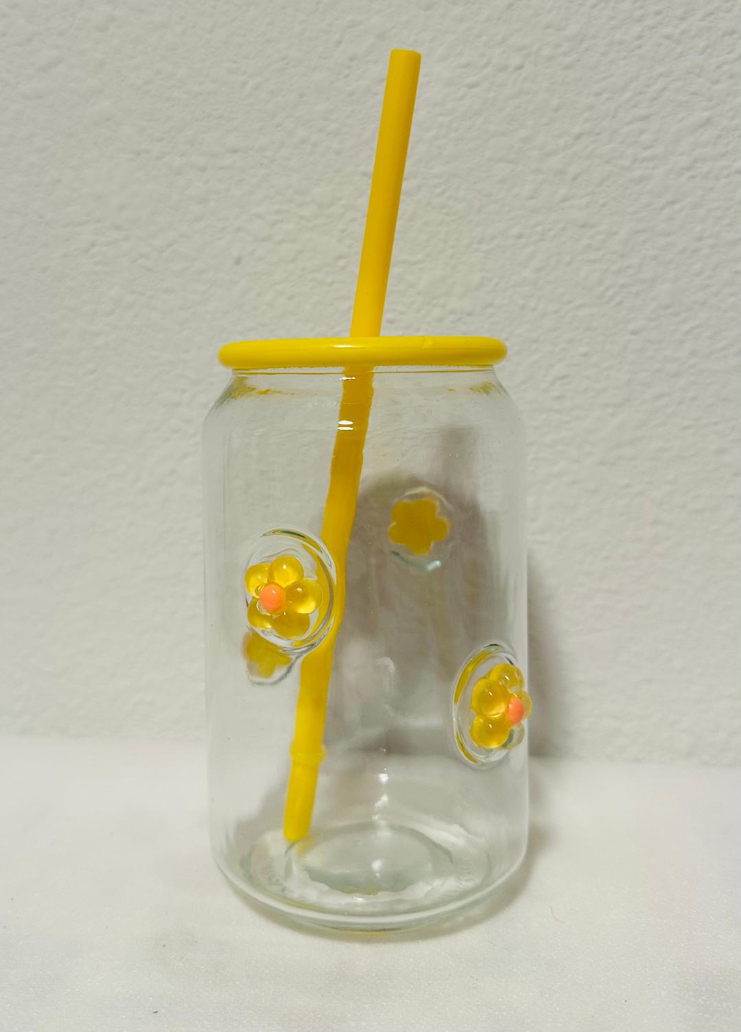 Charm tumbler with yellow flowers