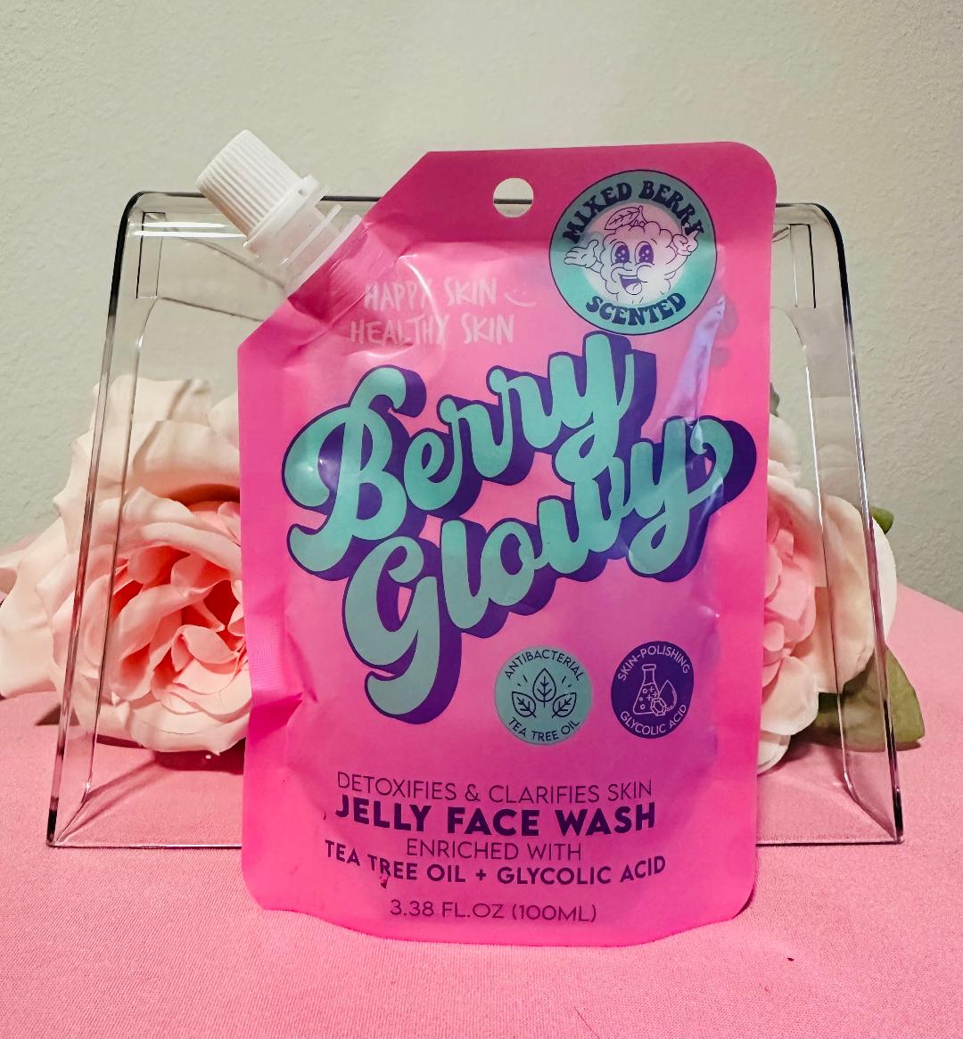 Happy Skin Healthy Skin Berry Glowy face scrub