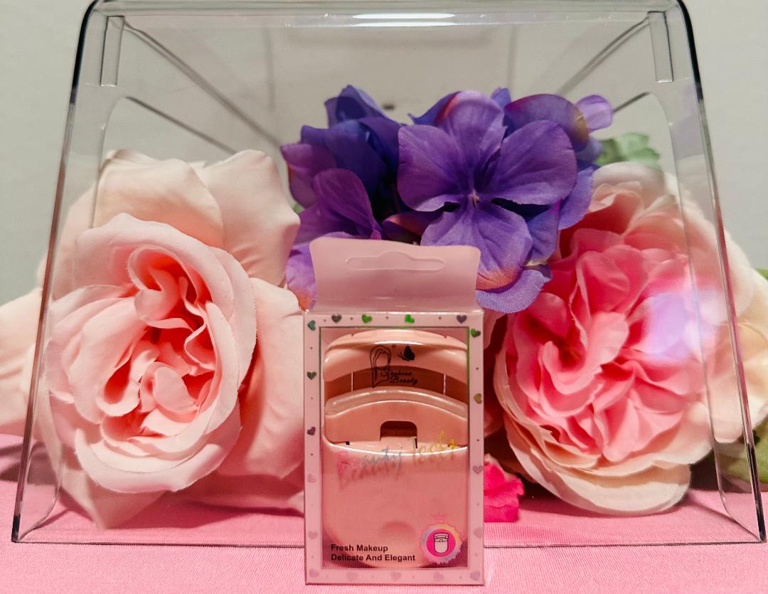 Fashion Beauty - Eyelash Curler / pink
