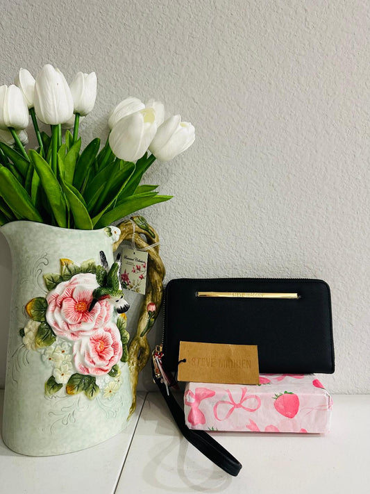 Black Steve Madden wristlet wallet