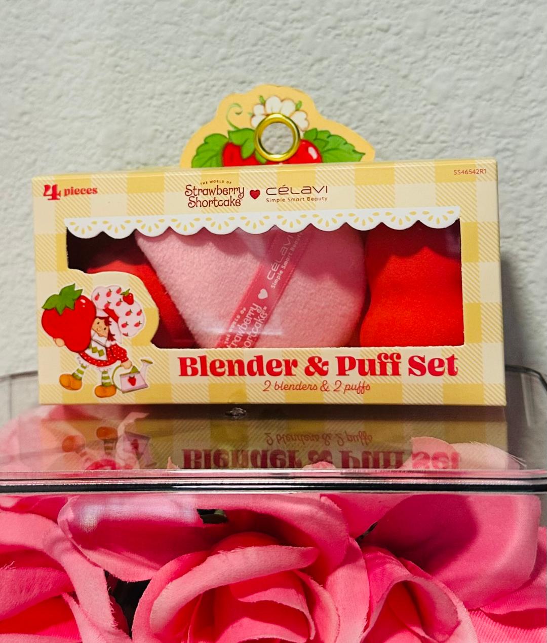 Celavi Strawberry shortcake makeup blender and puff set