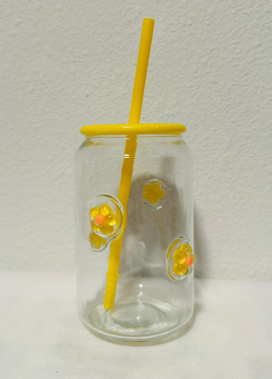 Charm tumbler with yellow flowers