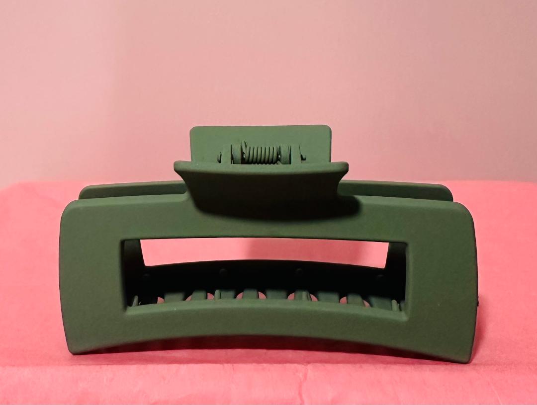 Dark Green Medium Claw Clip