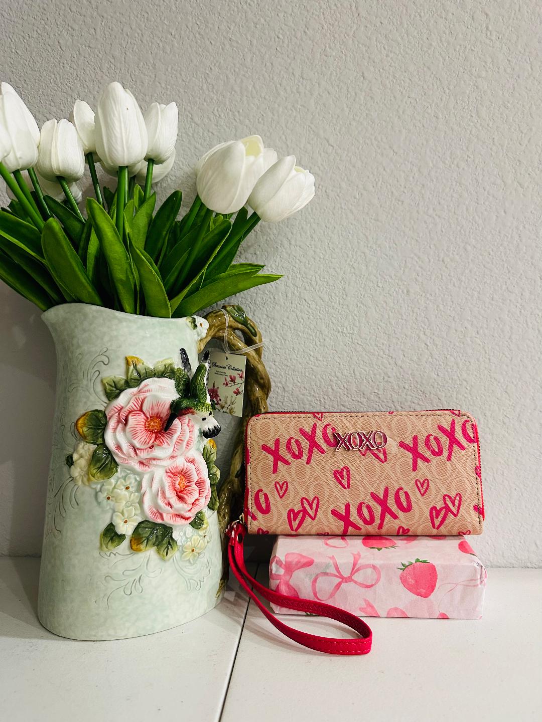 Pink & Tan XOXO Wristlet wallet