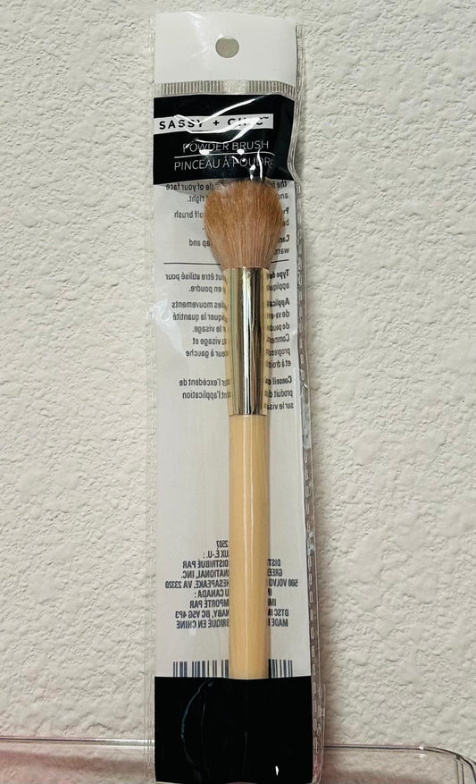Sassy-Chic Powder brush