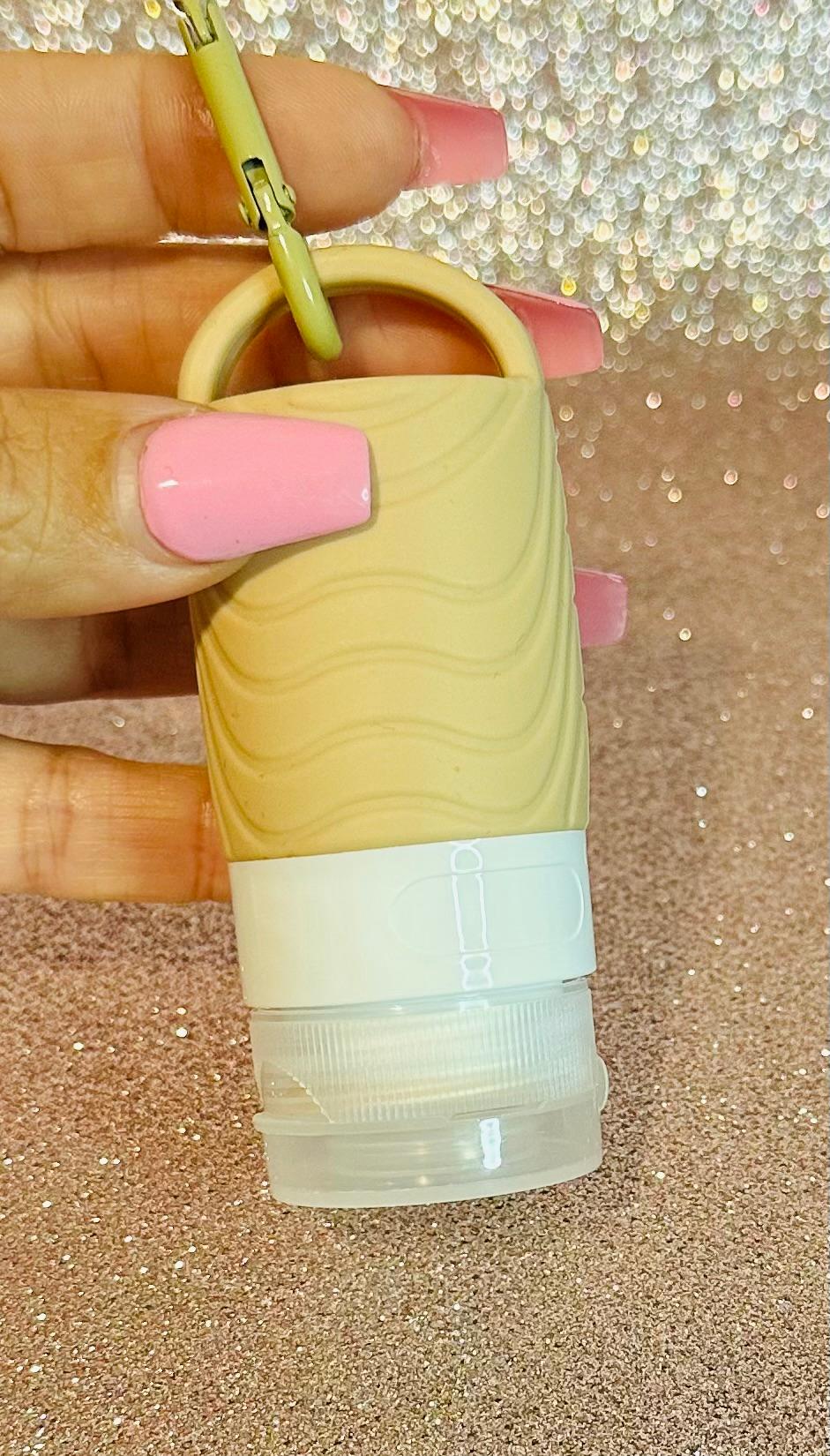 Silicone small Container with purse/bag clip (Beige)